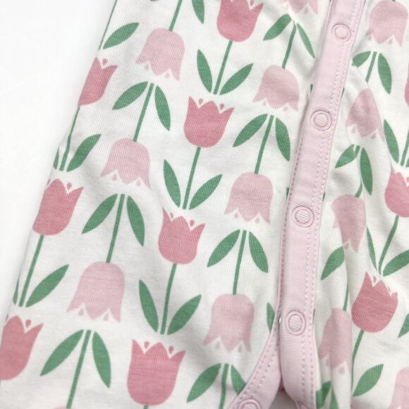 Monica + Andy Organic Tulip Convertible Sleeper - Picture 2 of 4